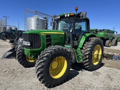 John Deere 7330 tekniska specifikationer och recensioner