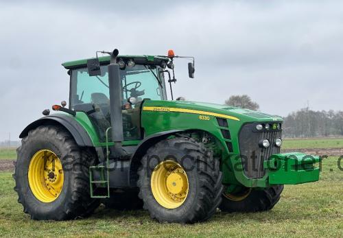 John Deere 8330R recensioner och tekniska specifikationer