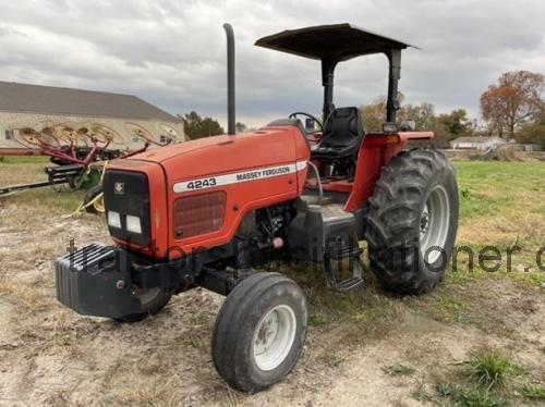Massey Ferguson 4243 recensioner och tekniska specifikationer